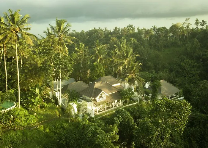Villa Cloud Nine Estate Ubud
