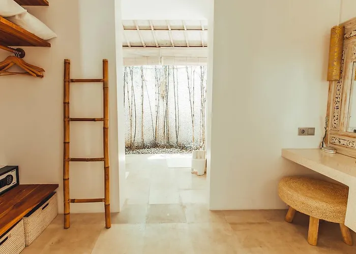 Cloud Nine Estate * Ubud