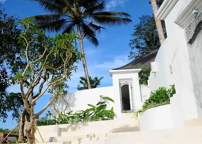 Cloud Nine Estate Villa